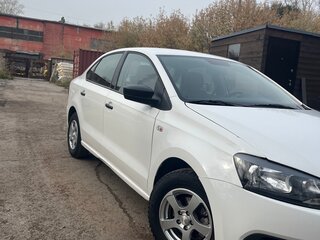 2013 Volkswagen Polo V, белый, 700000 рублей, вид 2