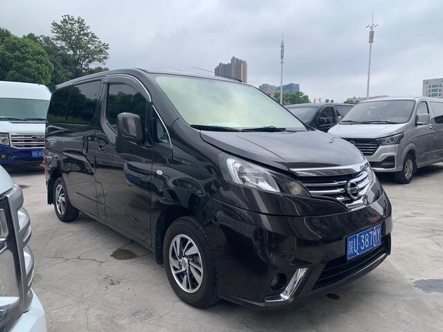 Открыть фотографии: Nissan NV200