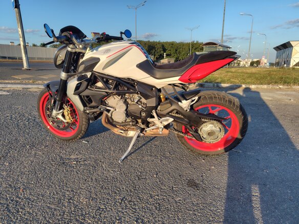 2014 MV Agusta Brutale 800, белый, 750000 рублей - вид 15