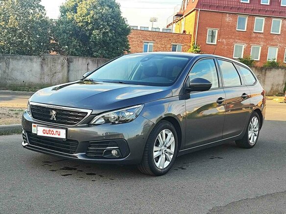 2017 Peugeot 308 II Рестайлинг, серый, 1300000 рублей