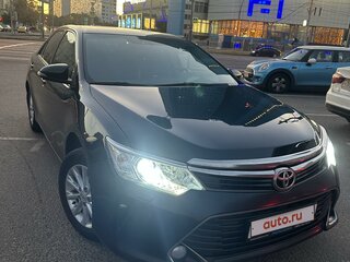 2015 Toyota Camry VII (XV50) Рестайлинг, серый, 2330000 рублей, вид 4