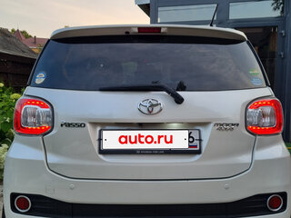 2017 Toyota Passo III, белый, 1095000 рублей, вид 4
