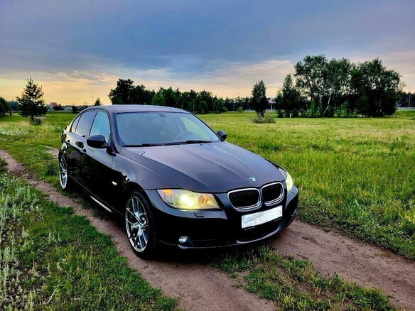 2011 BMW 3 серии 318i V (E90/E91/E92/E93) Рестайлинг, чёрный, 1050000 рублей - вид 1