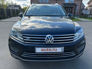 2017 Volkswagen Touareg II Рестайлинг, синий, 2799000 рублей, вид 3