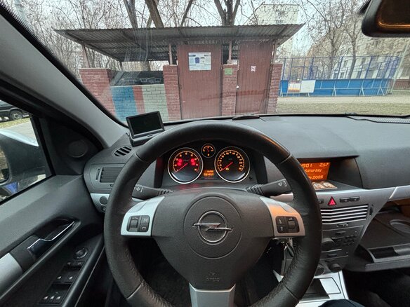 2013 Opel Astra H Рестайлинг, серебристый, 750000 рублей - вид 6