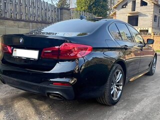 2019 BMW 5 серии 520i VII (G30/G31/G38), чёрный, 3672944 рублей, вид 3