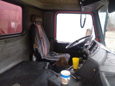 1988 Scania 93, красный, 1000000 рублей, вид 5