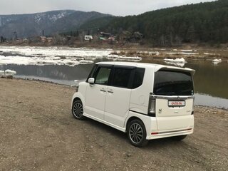 2016 Honda N-BOX I Рестайлинг, белый, 900000 рублей, вид 3