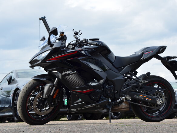 2022 Kawasaki Z 1000SX, чёрный, 1980000 рублей - вид 3