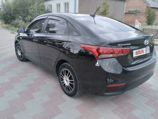 2018 Hyundai Solaris II, чёрный, 1200000 рублей, вид 4