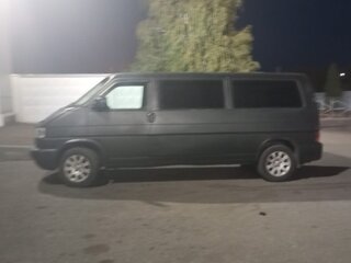 1992 Volkswagen Transporter T4, зелёный, 750000 рублей, вид 2