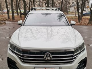 2020 Volkswagen Touareg III, белый, 7000000 рублей, вид 1