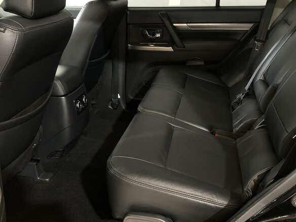 2017 Mitsubishi Pajero IV Рестайлинг 2, чёрный - вид 5