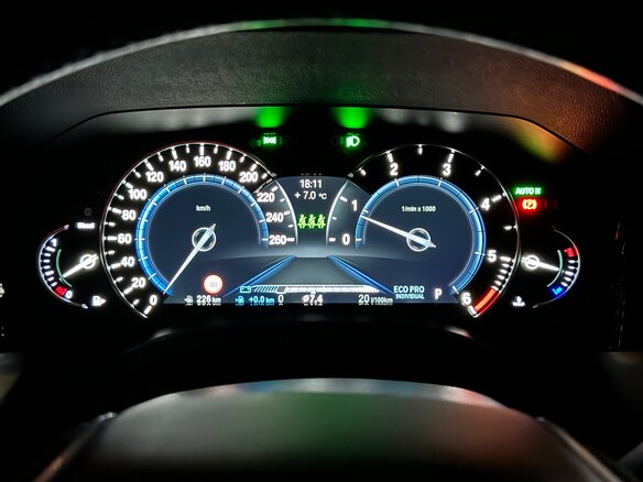 2020 BMW 3 серии 318d VII (G2x), чёрный, 2600000 рублей - вид 15
