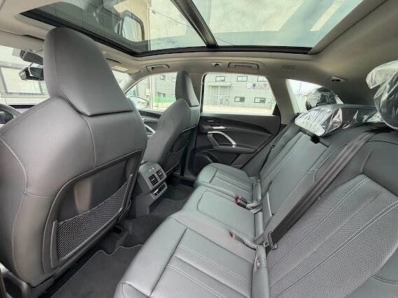 2025 Audi Q5 45 TFSI III (GU), чёрный, 8250000 рублей - вид 12