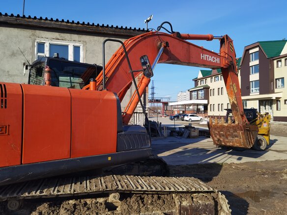 2012 Hitachi ZX200, оранжевый, 4500000 рублей - вид 12