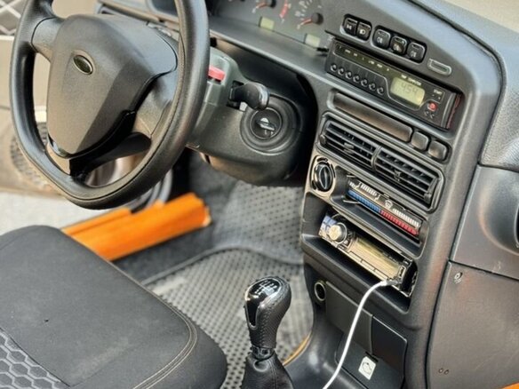 2004 Lada (ВАЗ) 2113, серый, 320000 рублей - вид 4