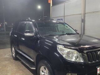 2011 Toyota Land Cruiser Prado 150 Series, чёрный, 2900000 рублей, вид 3