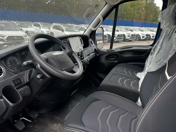 2024 Iveco Daily, синий, 4590000 рублей - вид 9
