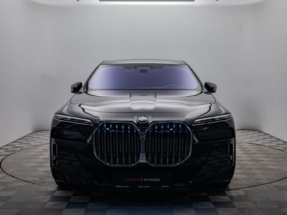 2025 BMW 7 серии 740d xDrive VII (G70), чёрный - вид 5
