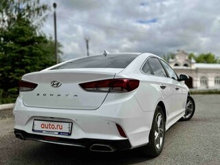 2019 Hyundai Sonata VII (LF) Рестайлинг, белый, 1850000 рублей, вид 3