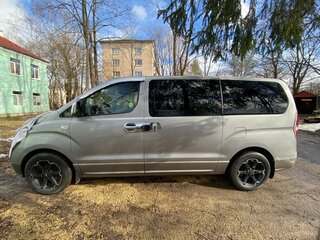 2011 Hyundai Grand Starex I, серебристый, 1800000 рублей, вид 5