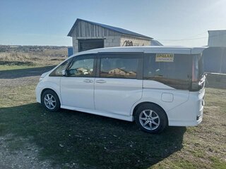 2015 Honda Stepwgn Spada V, белый, 1800000 рублей, вид 4