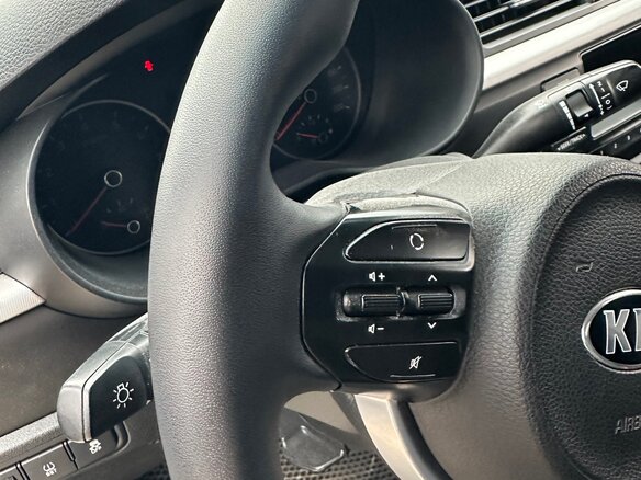 2019 Kia Rio IV, белый, 1000000 рублей - вид 6