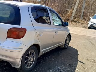 2002 Toyota Vitz I (P10), серый, 360000 рублей, вид 4