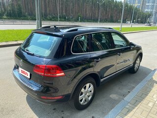 2011 Volkswagen Touareg II, чёрный, 1650000 рублей, вид 2
