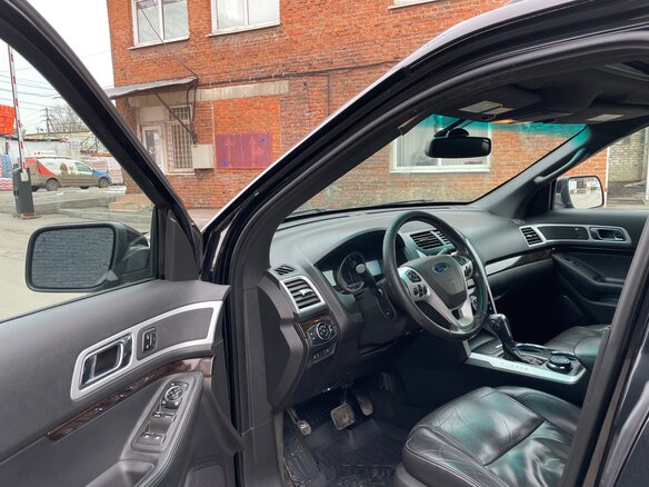 2014 Ford Explorer V, чёрный, 1500000 рублей - вид 9