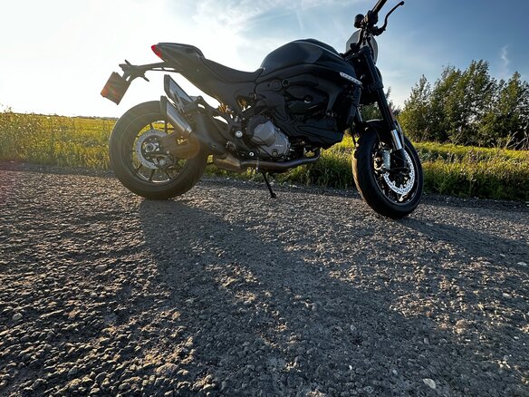 2021 Ducati Monster 937, чёрный, 1100000 рублей - вид 4