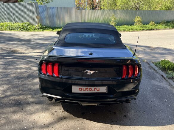 2018 Ford Mustang VI Рестайлинг, чёрный, 2400000 рублей - вид 5