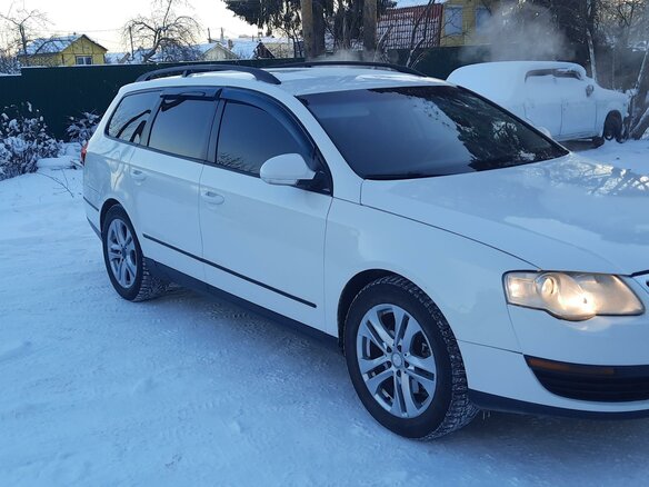 2009 Volkswagen Passat B6, белый, 750000 рублей - вид 4