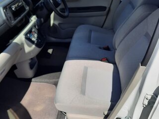 2016 Daihatsu Boon III, белый, 899000 рублей, вид 1