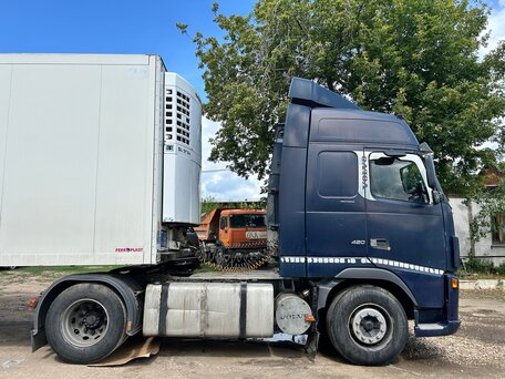 2003 Volvo FH, синий, 2700000 рублей, вид 3