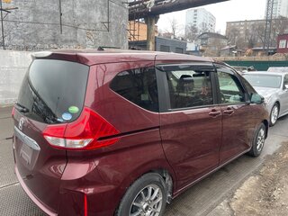 2016 Honda Freed II, красный, 1499000 рублей, вид 4