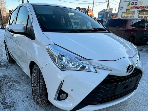 2018 Toyota Vitz III (XP130) Рестайлинг 2, белый, 1280000 рублей - вид 10