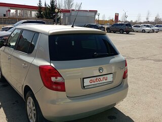 2012 Skoda Fabia II Рестайлинг, золотистый, 740000 рублей, вид 5