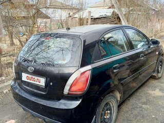 2011 Kia Rio II Рестайлинг, чёрный, 700000 рублей, вид 4