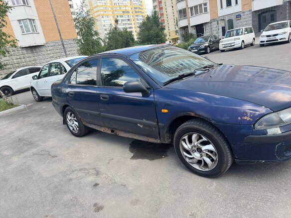 2000 Mitsubishi Carisma I Рестайлинг, синий, 75000 рублей - вид 5