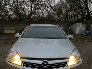 2014 Opel Astra H Рестайлинг, серебристый, 850000 рублей, вид 2