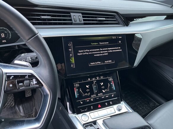 2020 Audi e-tron 55 I, чёрный, 3769200 рублей - вид 12