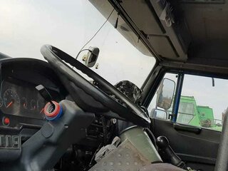 2012 КамАЗ 65117, синий, 1800000 рублей, вид 2