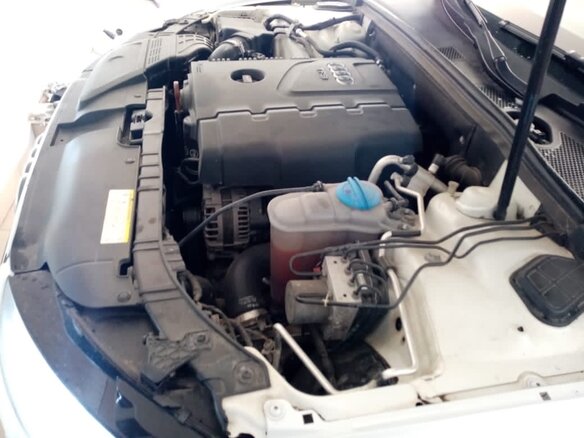 2013 Audi A4 IV (B8) Рестайлинг, белый, 1550000 рублей - вид 31