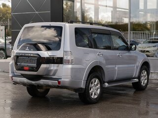 2014 Mitsubishi Pajero IV Рестайлинг 1, серебристый, 2030000 рублей, вид 5