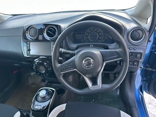 2018 Nissan Note e-Power II Рестайлинг, синий, 1280000 рублей, вид 4