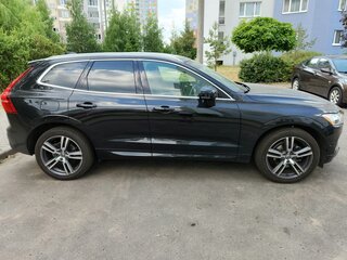 2018 Volvo XC60 II, чёрный, 3399999 рублей, вид 4