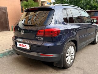 2016 Volkswagen Tiguan I Рестайлинг, синий, 1700000 рублей, вид 3
