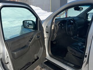 2007 Nissan Pathfinder III, серебристый, 1100000 рублей, вид 3